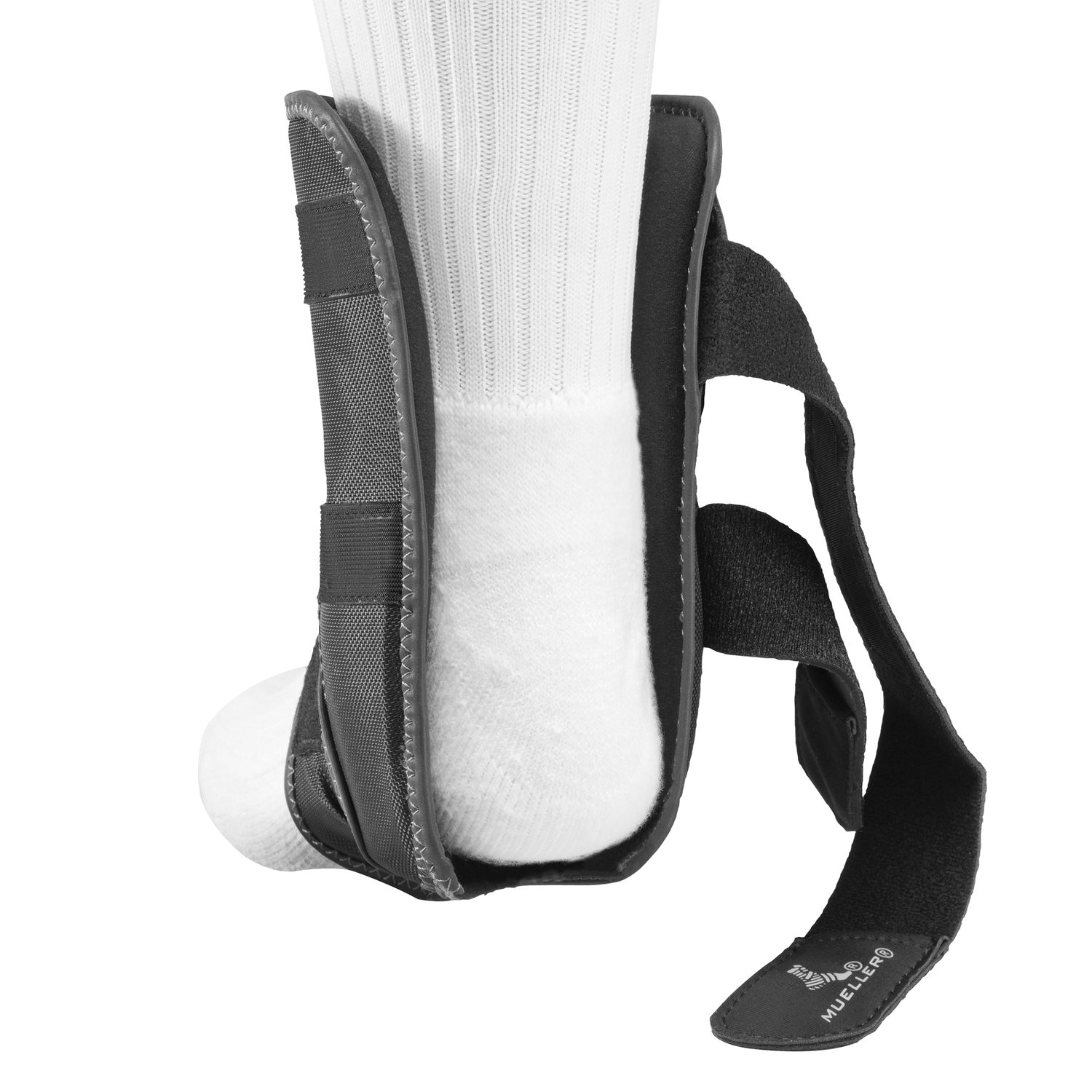 Mueller Hg80 Hard Shell Ankle Brace 4901 Rückseite offene Straps am Fuss