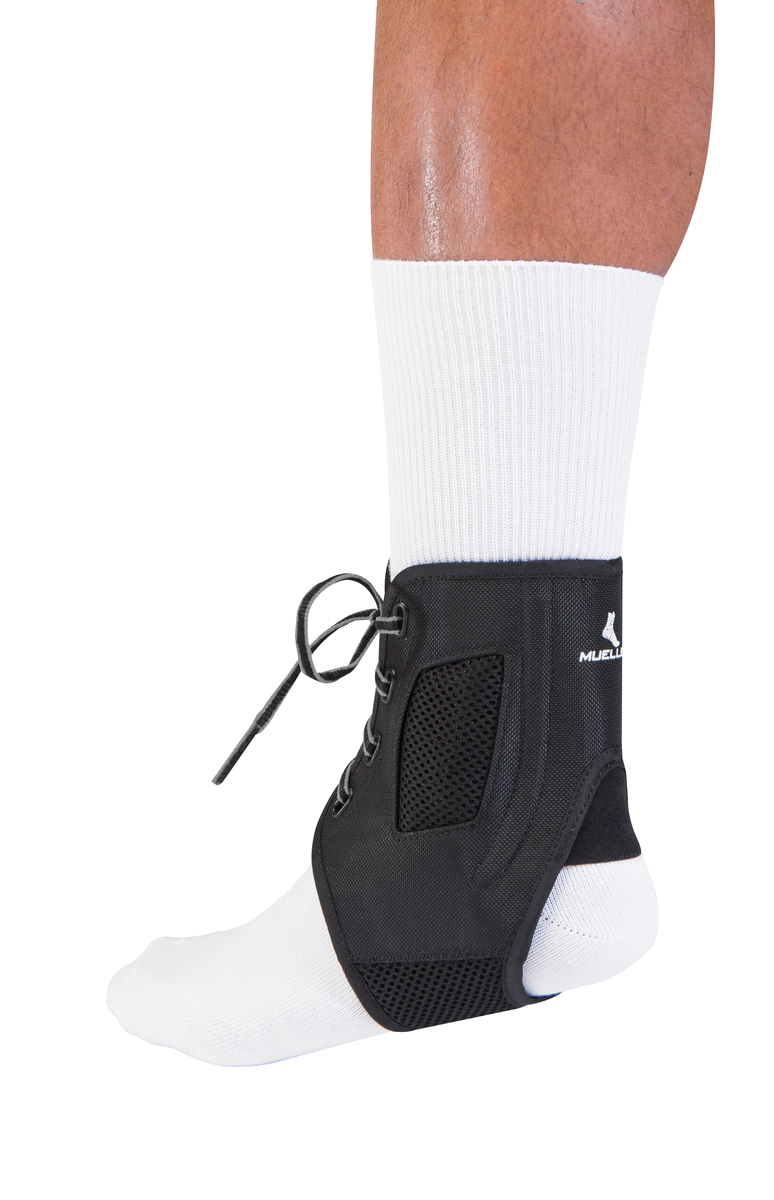 Mueller ATF3 Ankle Brace 4237 seitliche Ansicht angezogen